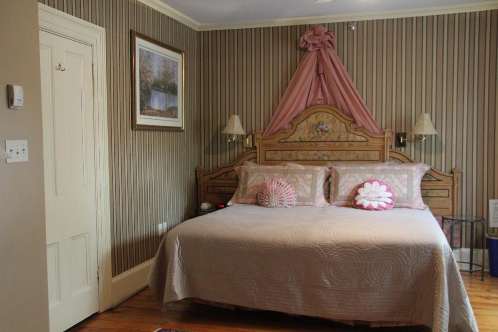 Shipwright Inn ชาร์ลอตต์ทาวน์ ห้อง รูปภาพ