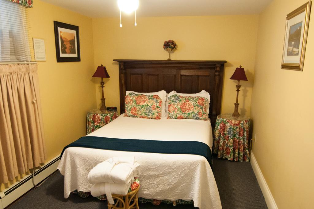 Shipwright Inn ชาร์ลอตต์ทาวน์ ภายนอก รูปภาพ