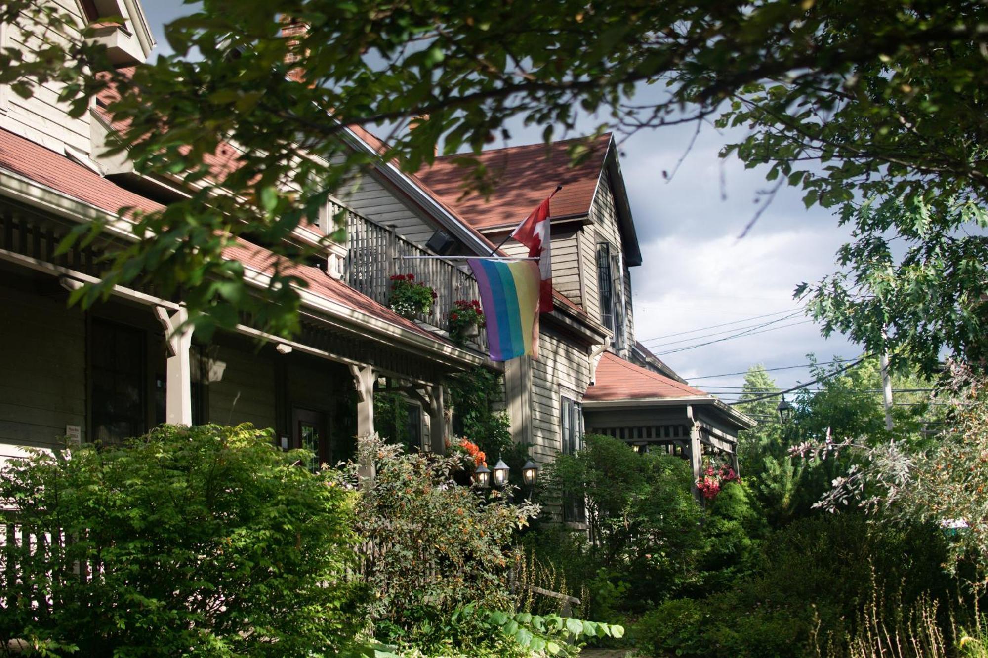 Shipwright Inn ชาร์ลอตต์ทาวน์ ภายนอก รูปภาพ