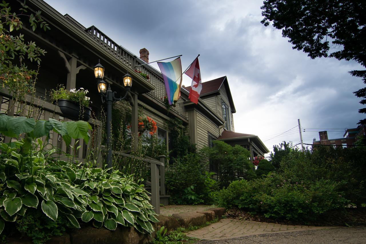 Shipwright Inn ชาร์ลอตต์ทาวน์ ภายนอก รูปภาพ